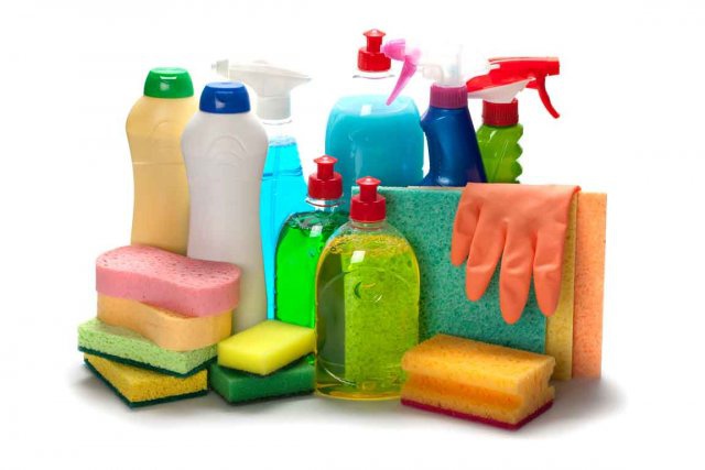 5 raisons pour lesquelles vous ne devriez pas utiliser de nettoyants liquides pour canalisations