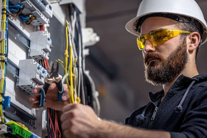 Comment mettre en service l'électricité